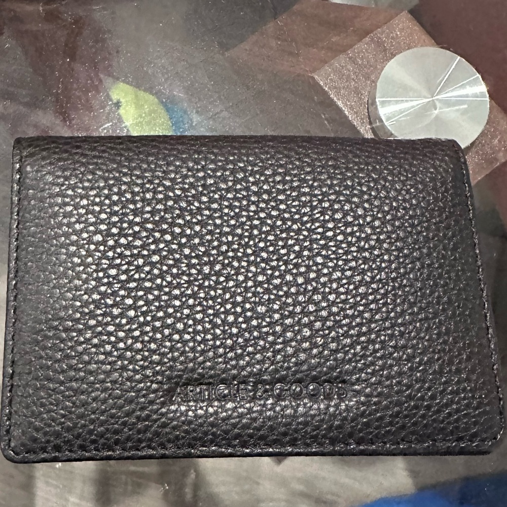 Article & Goods Black Leather Pebbled Card Holder Wallet Unisex